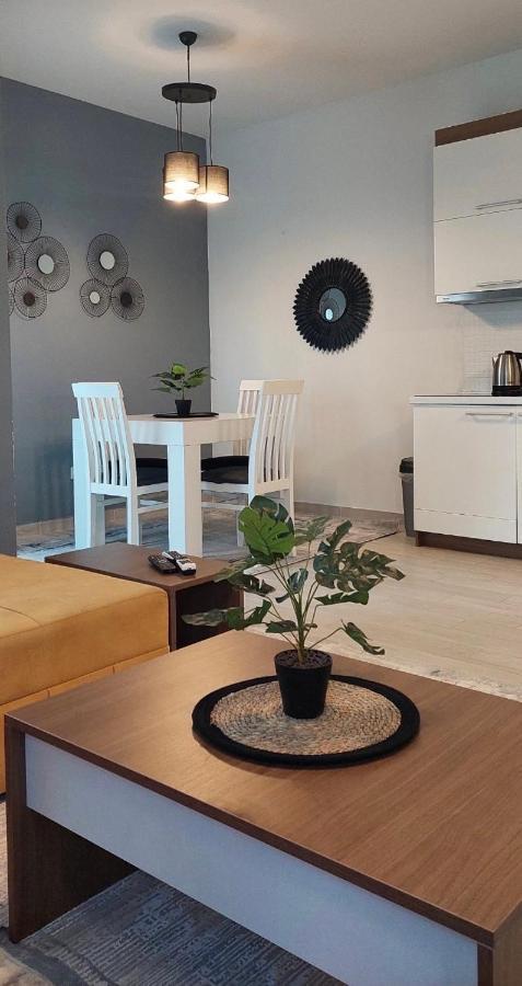 Long Beach Apartment 울친 외부 사진